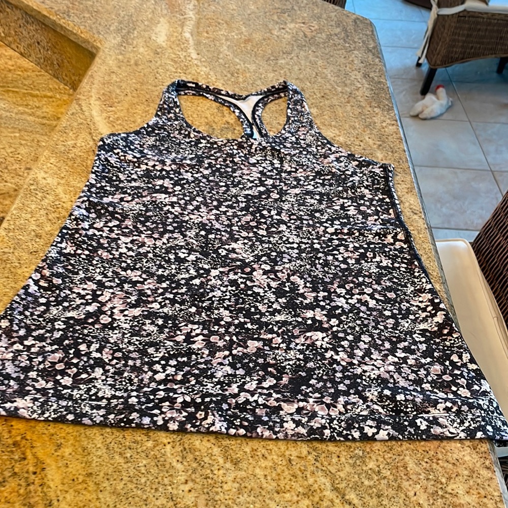 Lululemon Nuuk tank top